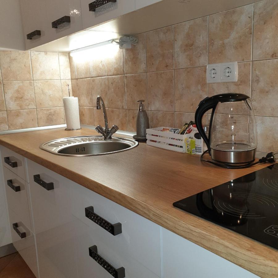 Paradise Apartman Μίσκολτς Εξωτερικό φωτογραφία
